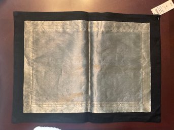 Roberts Domond Black Linen With Metallic Placemats Set Of 8 New With Tags From Bergdorf Goodman