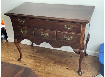 Mahogany Dining Server