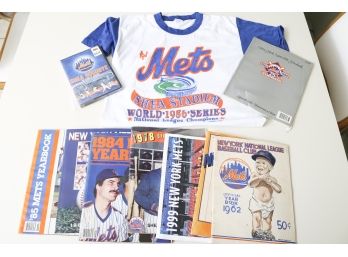 NY Mets Collectible Including Shirt And Books