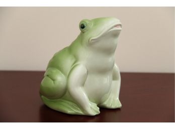 An Enesco Jim Shore  Fat Green Frog Figurine