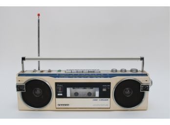 Vintage Sanyo Boombox  Tested And Working