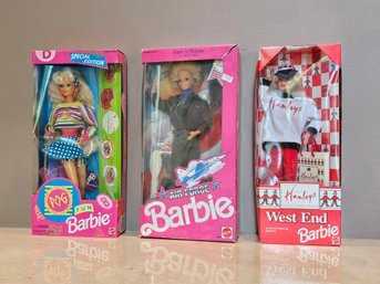 Vintage Collectible Barbie Dolls #149