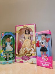 Vintage Collectible Walt Disney Barbie Dolls #152