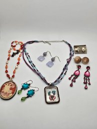 Mix Of Vintage Jewelry #90
