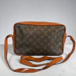 Old Vintage Louis Vuitton In Monogram Canvas Bag Made In France In 1980s