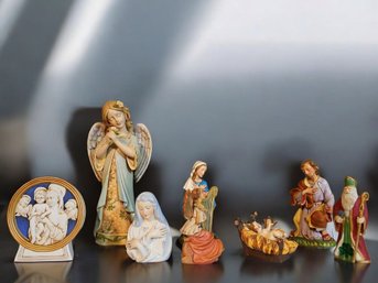 Vtg Ceramic Nativity Set, Lots Of Miniature Angel Ornaments, Virgin Mary Planter, Madonna And Child Plaque#127