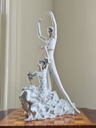 Stunning 'Flamenco Dancers' Porcelain Sculpture By Lladro Marked On Base  #40