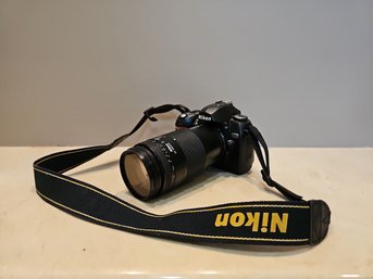Nikon D70 Digital Camera And Nikon AF Nikkor 62mm Lens #142