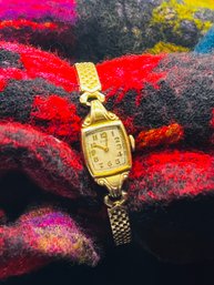 Vintage ELGIN (Gold Filled?) Rectangular Face Womens Wristwatch With Speidel Expansion Band, 1' Bezel Case