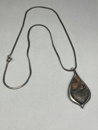 Leaf Shaped Polished Agate Sterling Silver 1.5' Pendant On 18' Sterling Necklace, Marked 925 Italy
