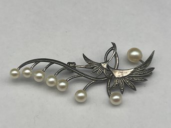 Vintage Sterling Silver Leaf / Vine Design Brooch With Pearls, Marked SILVER, 2.5'
