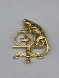 Beautiful AVON Gold Toned Cat With Paw In Fish Bowl Brooch, Fish Charm, Brooch Is 2.25', Signed