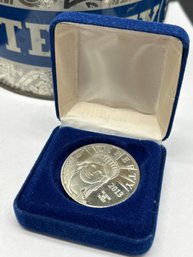 2013 Liberty One Trillion Dollar Concept Coin, Commemorative Coin Copy In Case