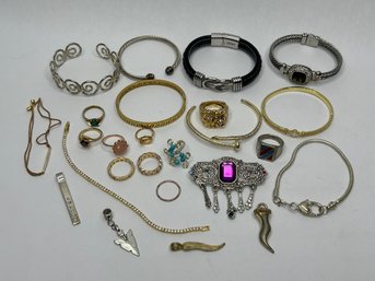 Wearable Fashion Jewelry Lot