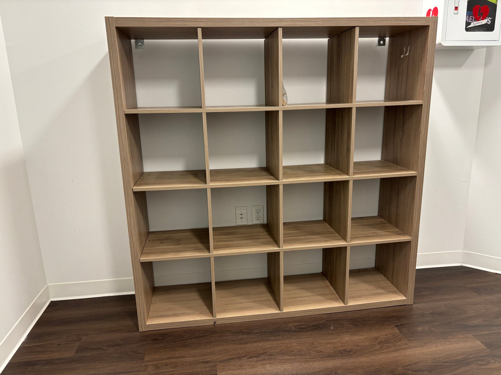 Ikea Kallax 16 Cube Organizer Wall Unit #3031 | Auctionninja.com