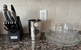 Cuisinart Knives With Block, Utensil Jar, Three Glass Bowls