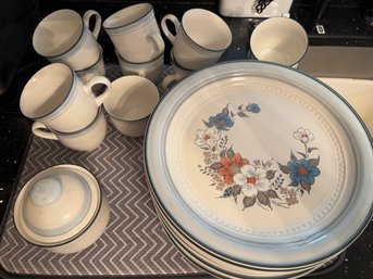 Haviland Crowning Fashion Dinnerware Set