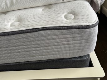 Beautyrest Queen Mattress, Box Spring And Pottery Barn Bedding