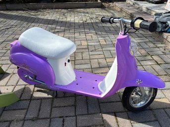 Razor Betty Pocket Mod Electric Scooter