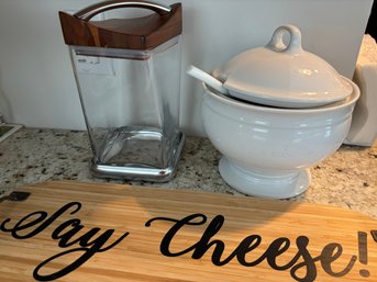 Soup, Cheese, And Crackers