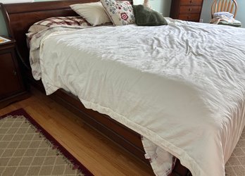 Ethan Allen King Sleigh Bed