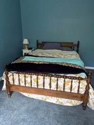 Queen Wood Bedframe, Bed, Nightstand, Lamp