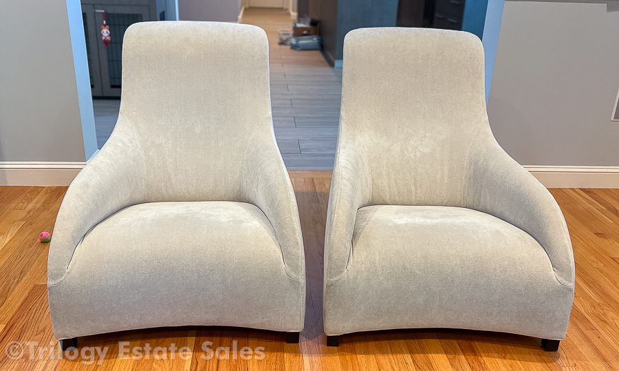 Pair B&B Italia Maxalto APTA Chairs #3417 | Auctionninja.com