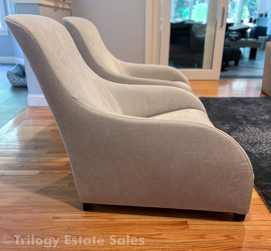Pair B&B Italia Maxalto APTA Chairs #3417 | Auctionninja.com