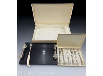 Neiman Marcus Granite Cheese Plate With Silverplate Handles And Cheese Knives