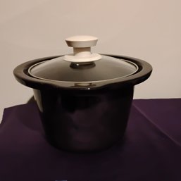 Black Stoneware Pot With Glass Lid (NM)