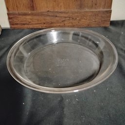 Vintage Pyrex Round Baking Or Pie Dish #210 (NM)