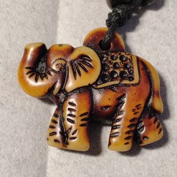 Elephant Pendant Necklace, Crafted From Resin To Mimic Carved Bone Or Coconut Shell(NM)
