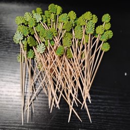 Monstera Leaf-shaped Bamboo Cocktail Picks (NM)