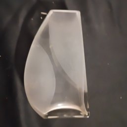 Sculptural Art Glass Vase From The Mid-to-late 20th Century (NM)