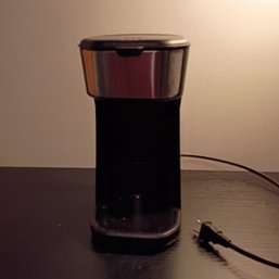 Compact, Single-serve Drip Coffee Maker Designed To Brew Directly Into A Mug (NM)