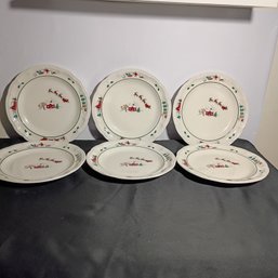 Vintage Pfaltzgraff Snow Village 9' Dinner Plates Featuring Farm, Santa, And Snowman Design (NM)