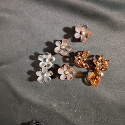 8pc Lot Adorable Small Hair Clips (NM)