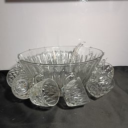 Anchor Hocking Crown Point 26-piece Punch Bowl Service Set. (NM)