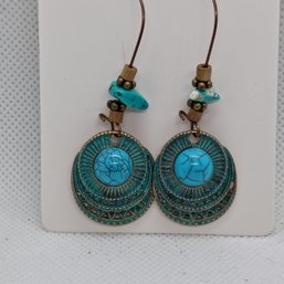 Bohemian-style Dangle Drop Earrings Featuring A Copper-colored Metal Alloy With Turquoise Colored Stones (NM)