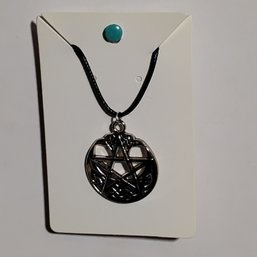 Silver Tone Celtic Knot Pentagram Star Pendant Necklace Black Cord Wiccan Jewelry (NM)