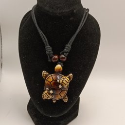 Brown Resin Sea Turtle Pendant Necklace, Crafted From Resin To Mimic Carved Bone Or Coconut Shell (NM)
