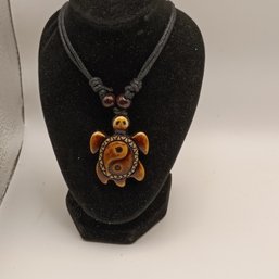 Brown Resin Sea Turtle Pendant Necklace, Crafted From Resin To Mimic Carved Bone Or Coconut Shell (NM)
