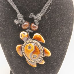 Brown Resin Sea Turtle Pendant Necklace, Crafted From Resin To Mimic Carved Bone Or Coconut Shell (NM)