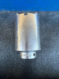 Snap-On S8695B 4-lug Axle Nut Socket. 1/2 Drive