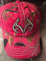 NEW LADIES REALTREE PINK  CAMO PRINT HUNTING HAT CAP
