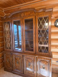 Broyhill Brasilia Collection Walnut And Burl Veneer Lighted China Hutch