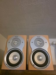 2 Philips Speakers