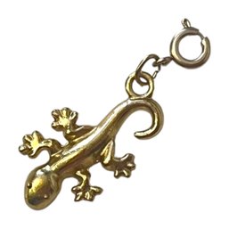 It's A Chameleon..its A Newt.. Gold Tone Charm