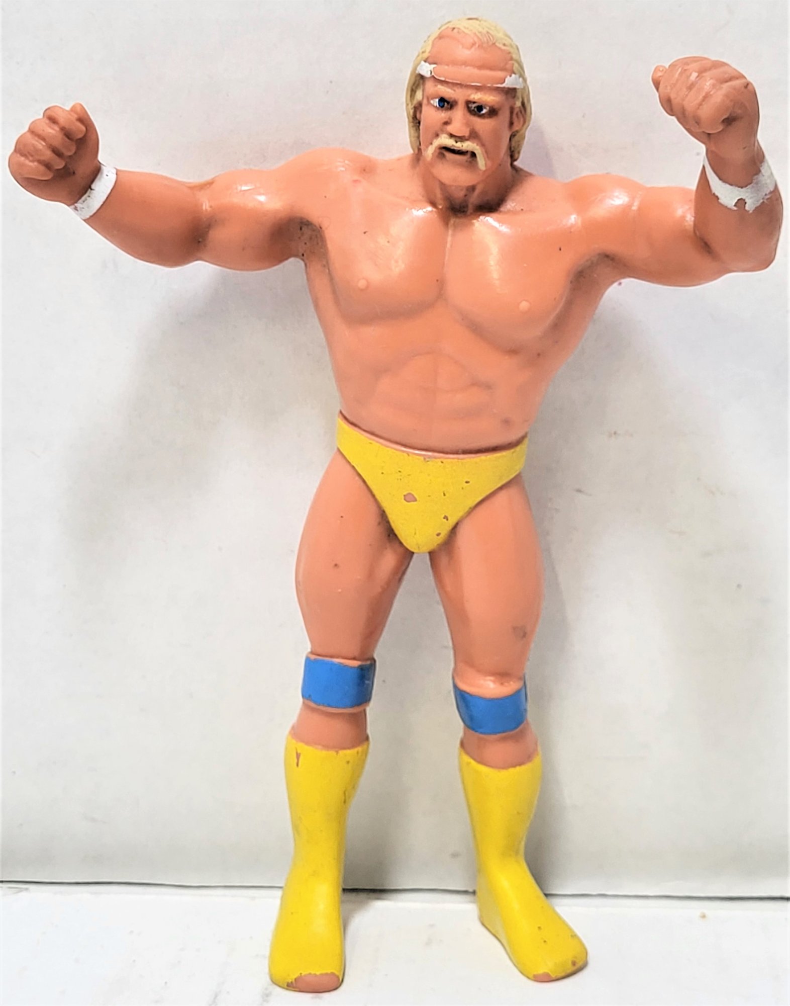 HULK HOGAN 1986 ACTION FIGURE TITAN SPORTS LJN VINTAGE Rare Blue