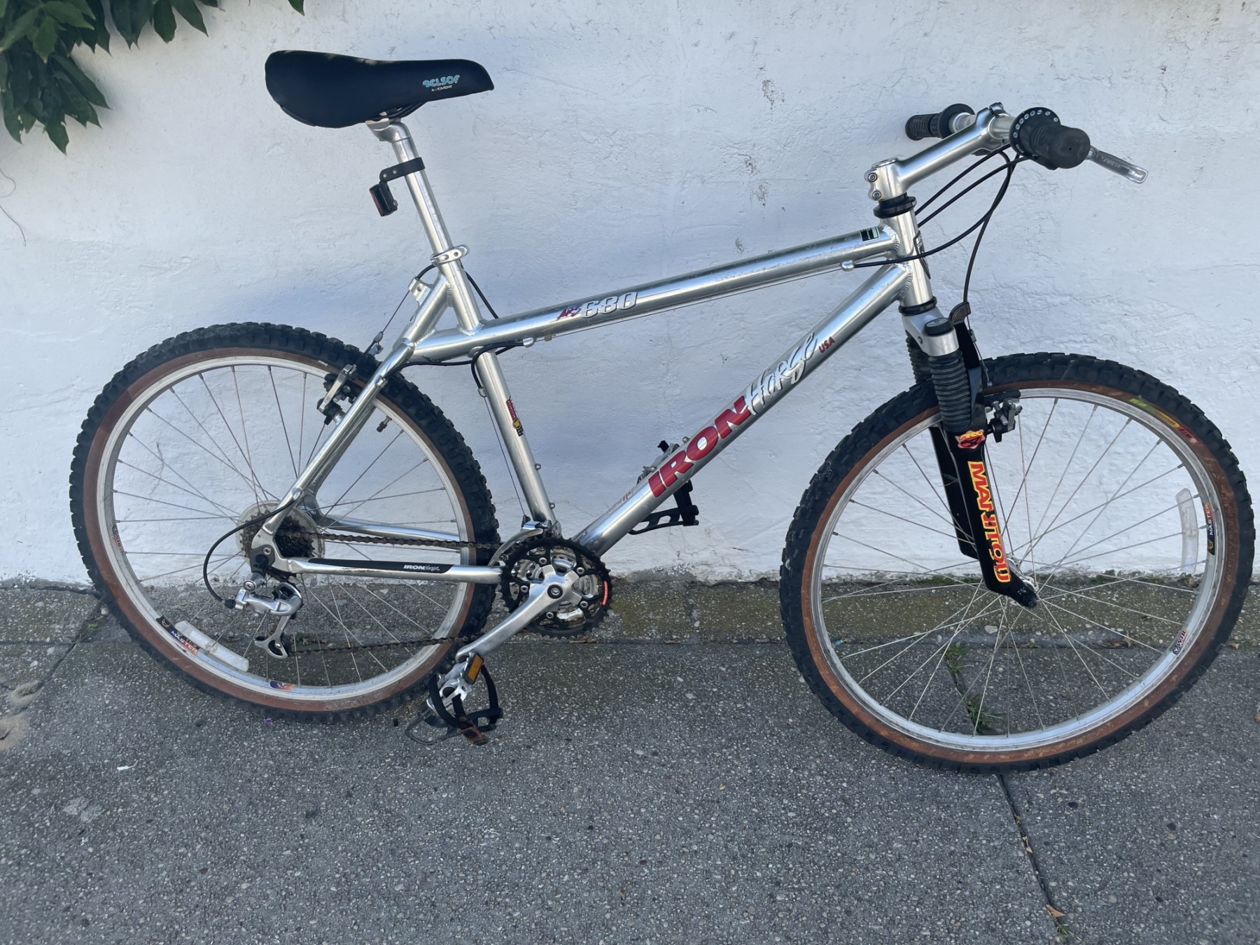 1997 Iron Horse ARS 680 Hardtail Mountain Bike 18in Alum Frame